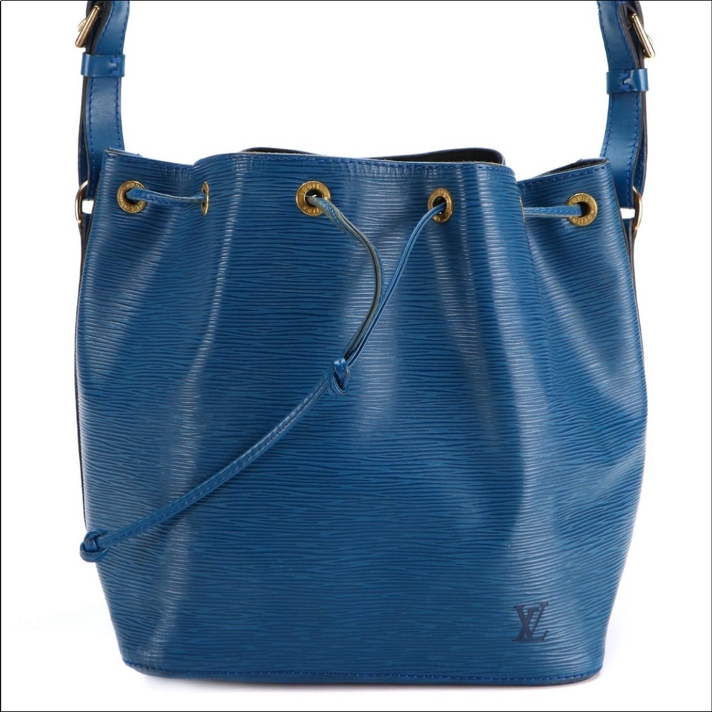 Luis Vuitton bucket bag - Picture 1 of 9